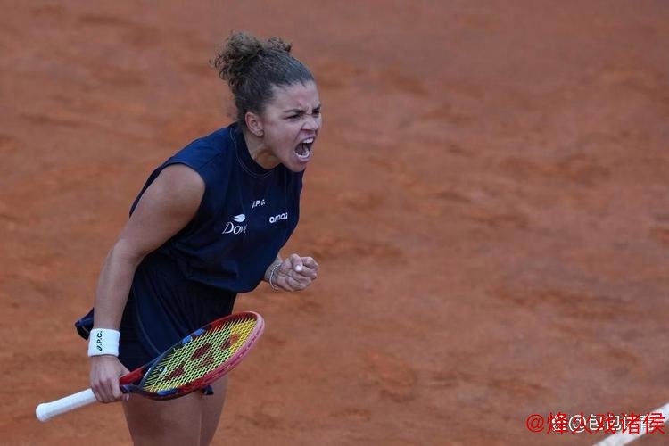 联合杯：鲍里妮率意大利3-0横扫瑞士，高芙首战贡献2分